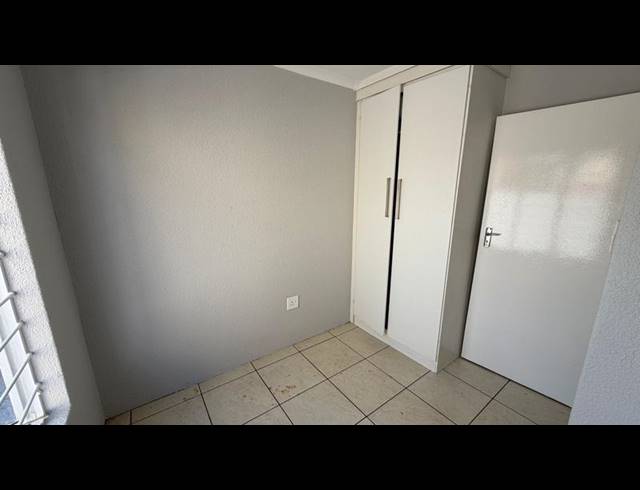 2 BEDROOM HOUSE FOR SALE IN SOSHANGUVE VV